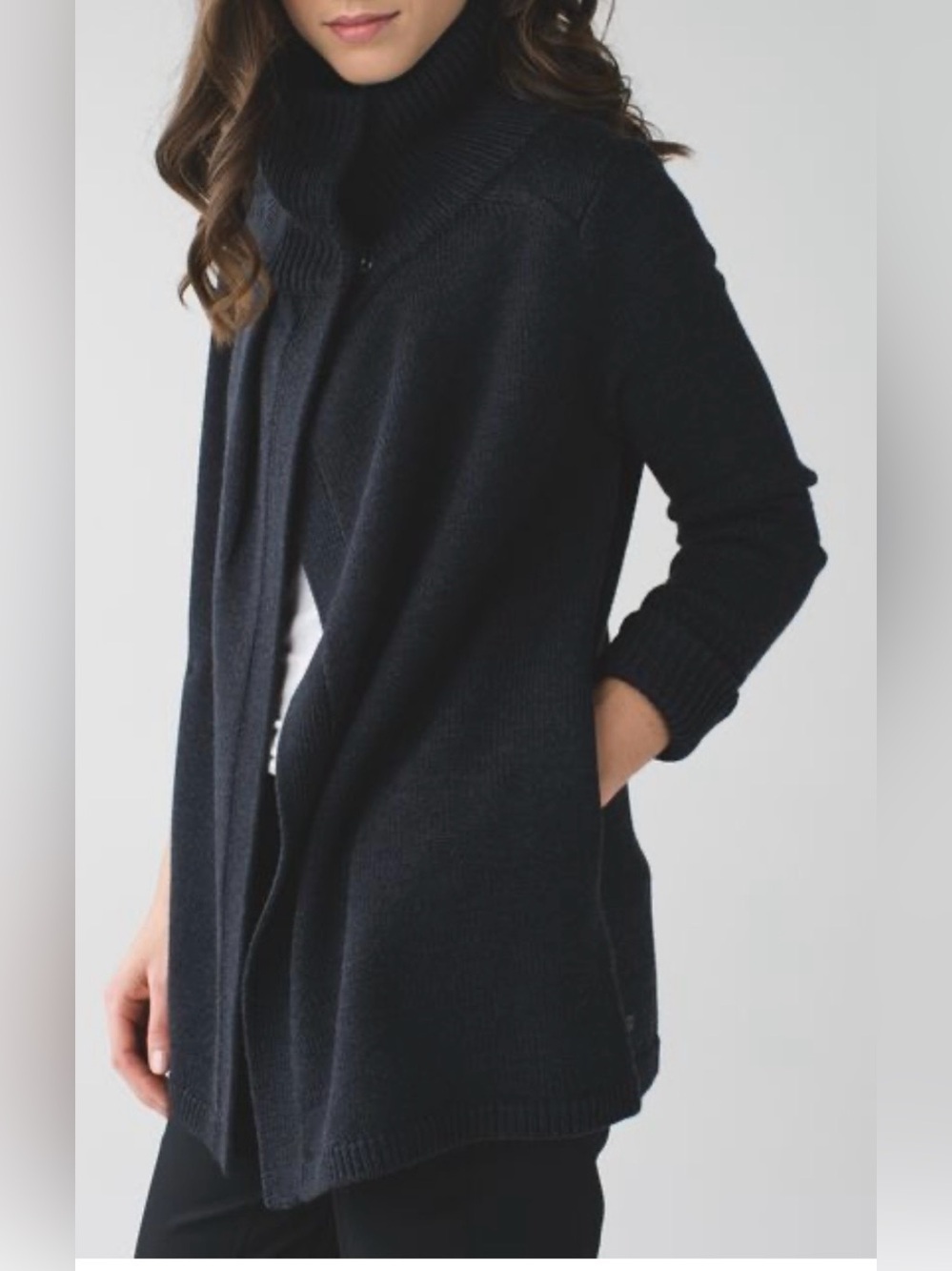 Lululemon Karmic Cocoon Wrap - Picture 2 of 4
